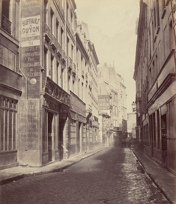 Charles_Marville,_Rue_des_Bourdonnais_-_Getty_Museum vers 1865