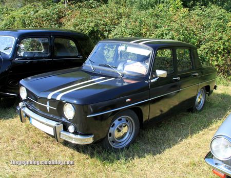 Renault 8 major de 1965 (Auto Retro nord Alsace Betschdorf) 01