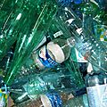 Bouteilles en plastique Pet Accumulation Ghislaine Letourneur - Déchets plastiques à recycler Waste plastic