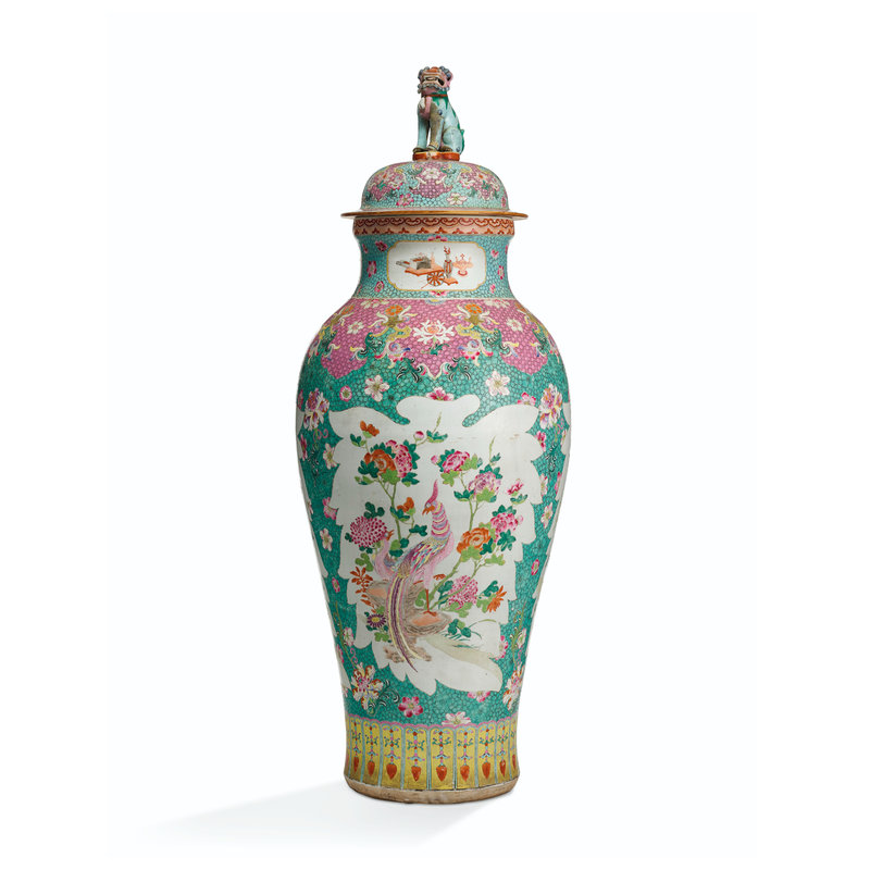 2021_NYR_19547_0789_000(a_famille_rose_soldier_vase_and_cover_qianlong_period020304)