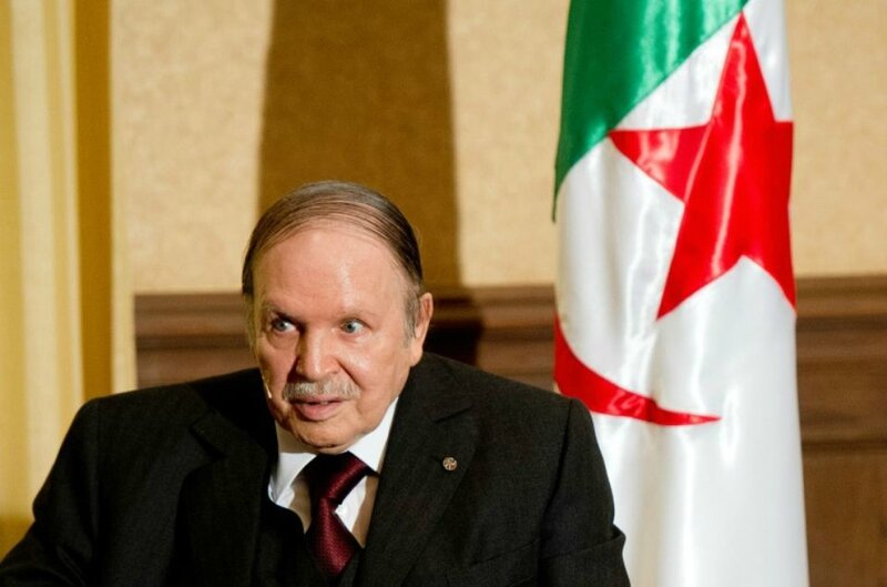824562-le-president-algerien-abdelaziz-bouteflika-le-15-juin-2015-a-alger