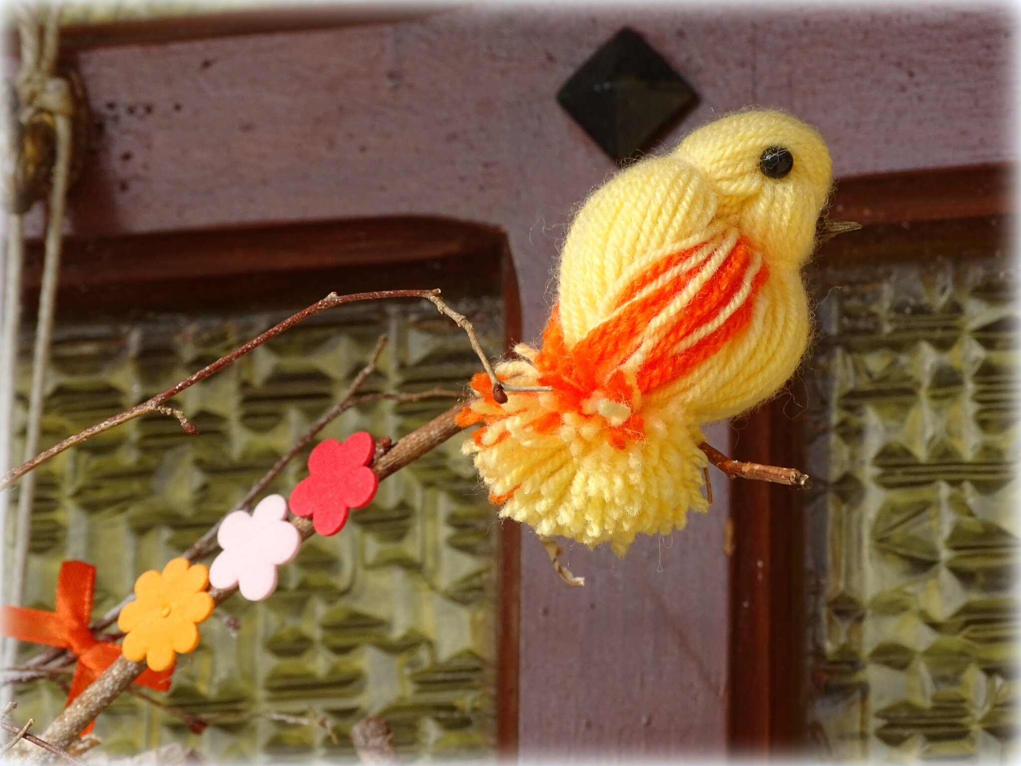 Spécial loisirs créatifs pendant le confinement : Oiseau en laine : Le tuto  - Le blog orangé de Sylvie