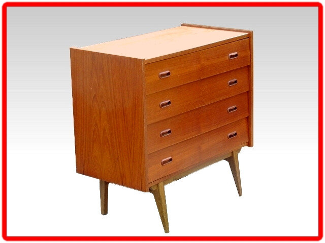 commode scandinave vintage teck pieds inclinés