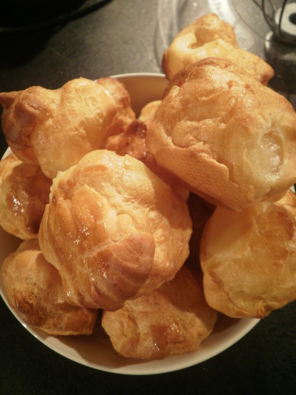 Mini choux au foie gras.Recettes festives 31. Ma cuisine,mes livres