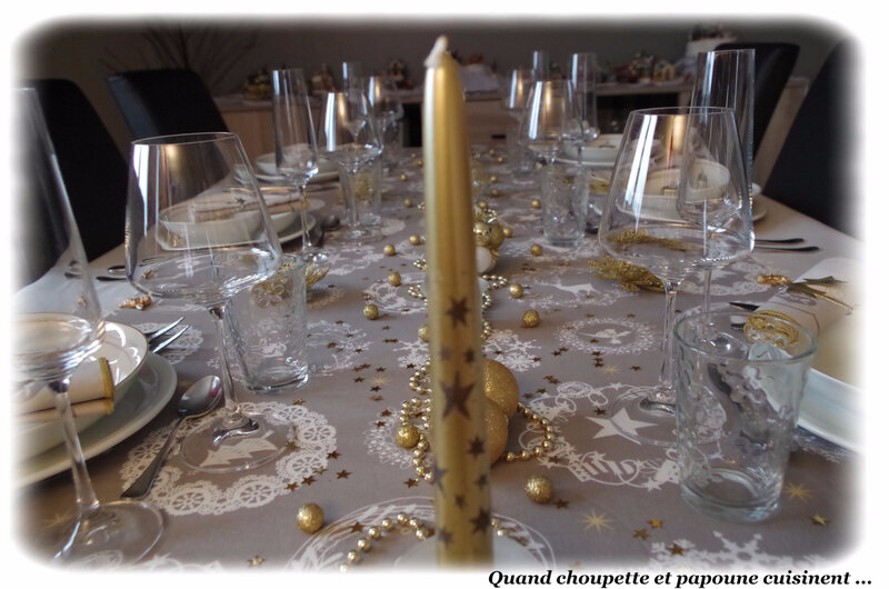 table en or-2452