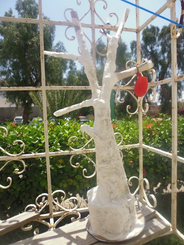 Un arbre en papier maché #2 - Le tour de ma classe Un arbre en papier maché #2 - Le tour de ma classe