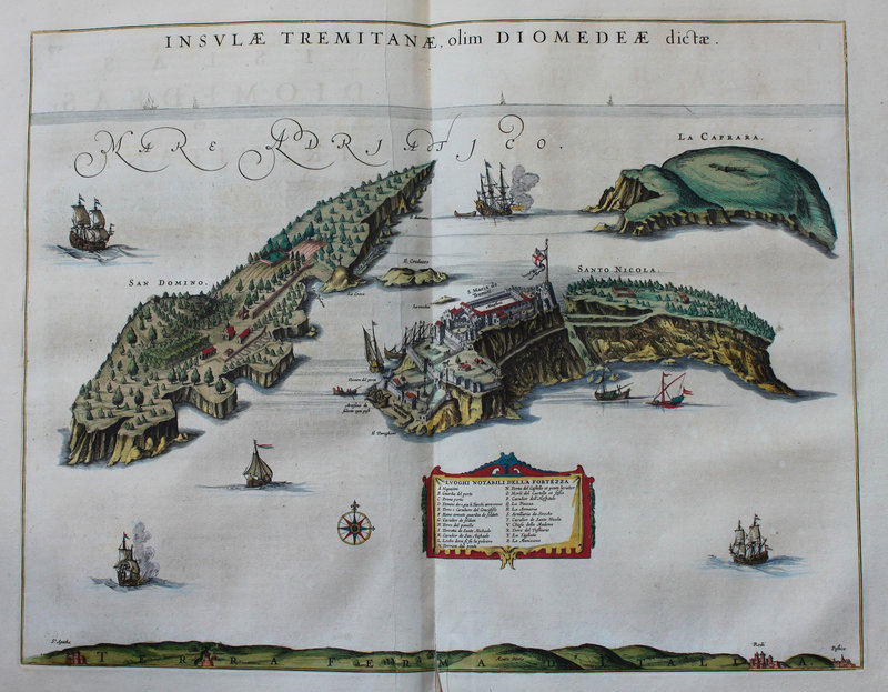 "Insulae Tremitabae, olim Diomedeae dicta" (les îles Tremiti au XVIIe siècle) (Fondo Antiguo de la Biblioteca de la Universidad de Sevilla España)