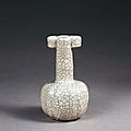 Arrow vase with guan glaze. guan ware, hangzhou, zhejiang province, ming dynasty, ad 1368–1644