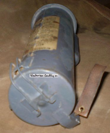 grenade EXCELSIOR Type A et son tube de lancement8log