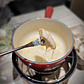 ...fondue jurassienne au restaurant du golf du rochat, aux rousses dans le jura...