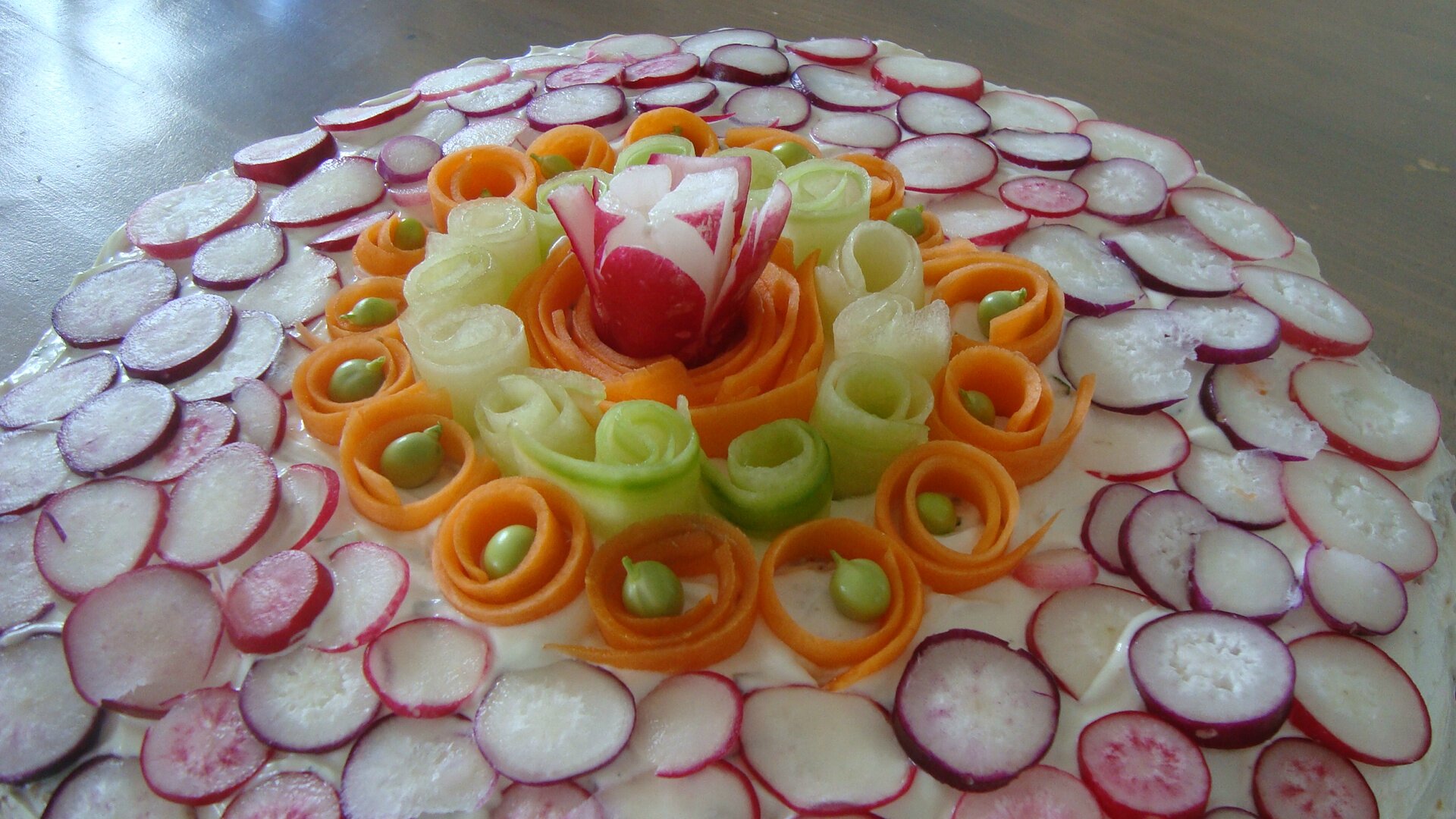 Gateau De Crudite Gare Aux Cerises