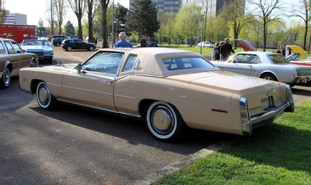 Cadillac eldorado custom classic biarritz coupe de 1978 (Retrorencard avril 2011) 02