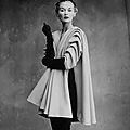 Lisa_Fonssagrives-Penn_wearing_coat_by_Crist├│bal_Balenciaga_Paris_1950