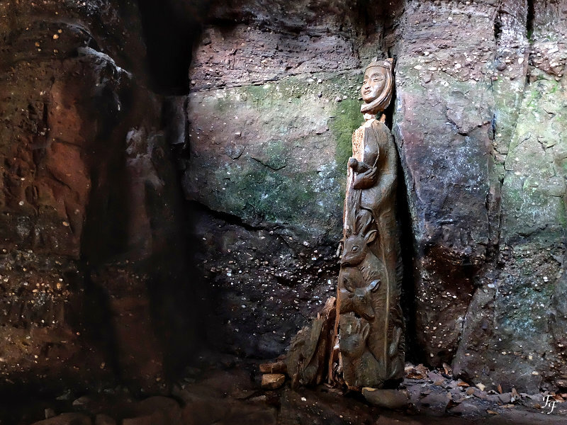 a2017_11_22_maison_ermite_statue_couleur_v2