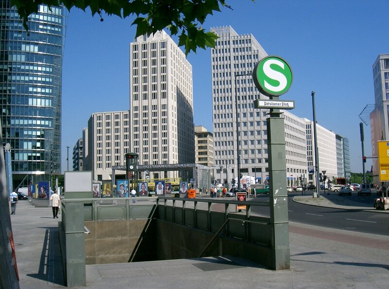 Bahnhof_Berlin_Potsdamer_Platz_S-Bahn_Entrance_Old