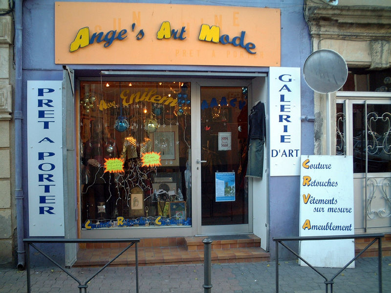 Retouches Agde Couturière Agde Travaux de couture Décoration