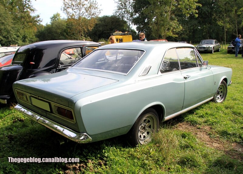 Ford 20M P7A coupé de 1967 (32ème Bourse d'échanges de Lipsheim) 02