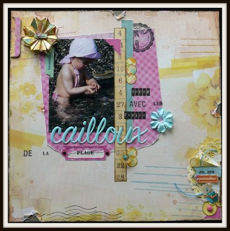 Page Jouer avec les petits cailloux de la plage
