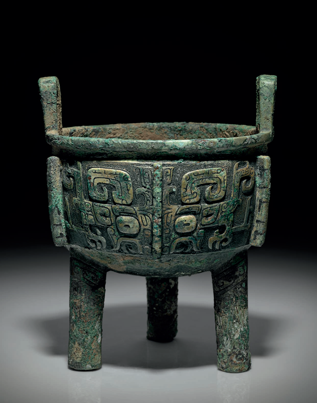 A rare bronze ritual tripod food vessel, ding, Late Shang Dynasty, 13th-1th Century BC