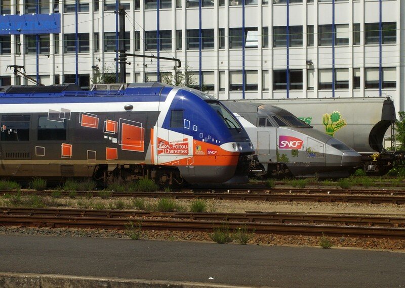 B 82 500 BiBi 'Poitou Charente' à Poitiers