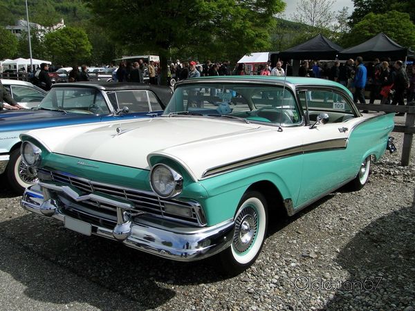 1957 Ford fairlane hardtop coupe #7