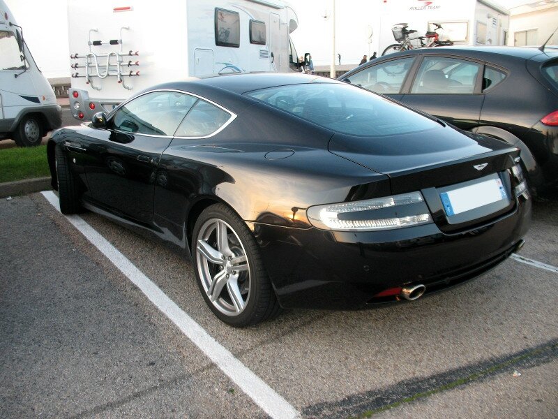 AstonMartinDB9ar1