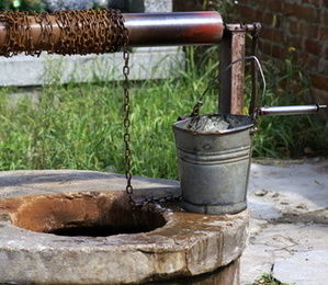 Finie L'eau Gratuite Du Puits ! - Le Bouche A Oreille De Citry - "Agis En  Ton Lieu, Pense Avec Le Monde" Edouard Glissant