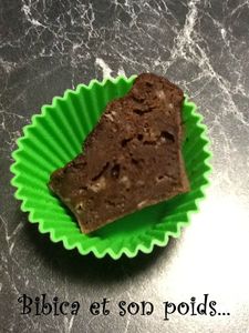 Muffin aux pépites de chocolat coupe