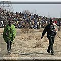 En-Afrique-du-Sud-la-police-reprime-dans-le-sang-une-greve-de-mineurs_article_popin