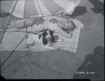 1947-02_03-Fox_publicity-sitting02-bikini_bicolor-umbrella-022-1