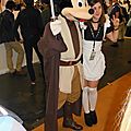 Mickey Jedi séduit les maids avec l'aide de la Force