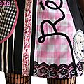 Robe maille Graphique Rayure et vichy Noire et Rose Bonbon Printemps 2015 fantaisie et Originale à dentelle et ruban de style