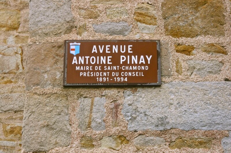 plaque rue Pinay (2)