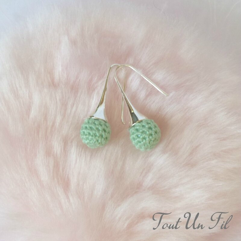 Boucles d'oreilles Vert amande Crochet Tout Un Fil