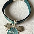 Bracelet en cuir Super Tatie (turquoise) - 22 €
