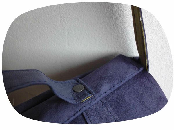 Slide03
