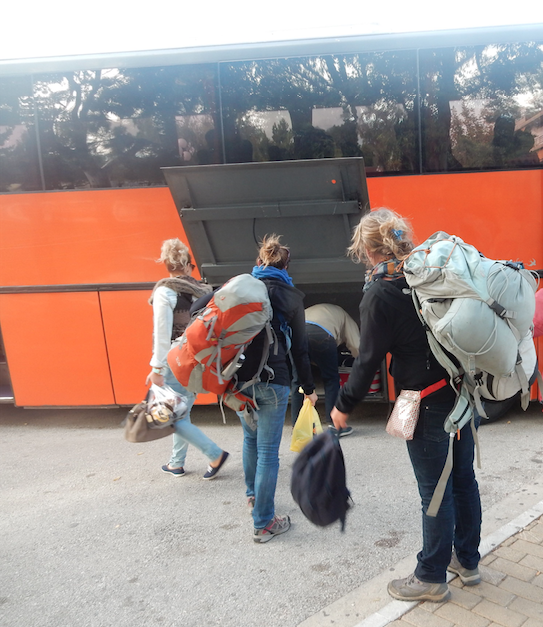 Départ en bus Ktel de Lavrio pour l'aéroport d'Athènes 121116