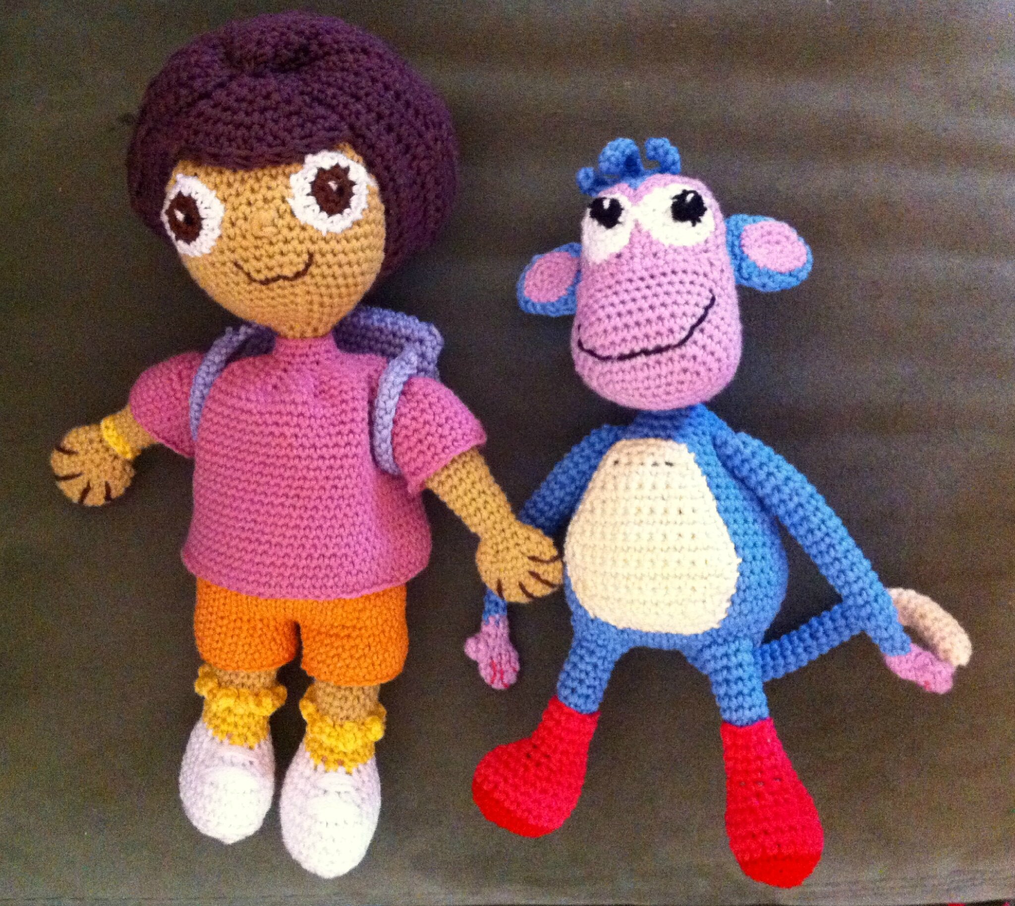 Dora et Babouche de face