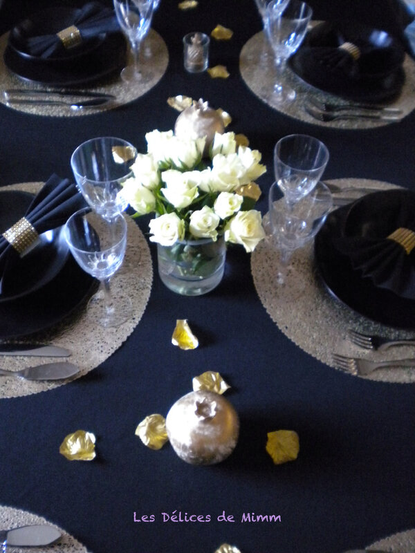 Ma table Simple et chic en noir et or