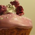 Cupcake rose avec des roses!
