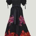 Yves saint laurent haute couture, printemps-été 1980. robe du soir en patchwork de dentelle et fleurs d'organza