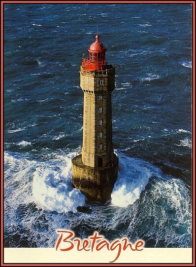 Phare La Jument Ar Gazek En Breton Ile Ouessant Finistere Le Plus Mythique Mosaiques De Lectures Et D Images