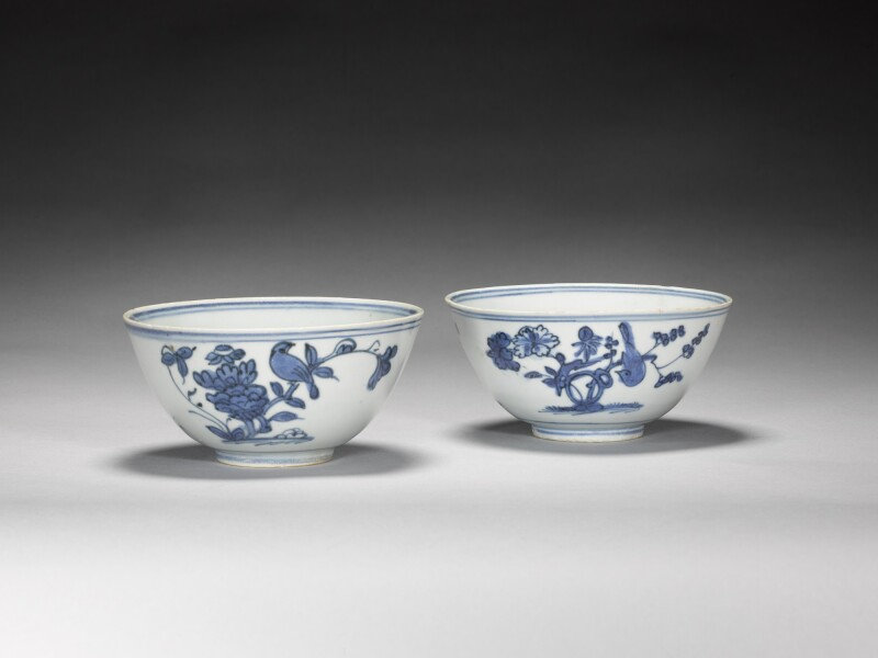 A pair of blue and white 'lotus' bowls, Ming dynasty, 16th century