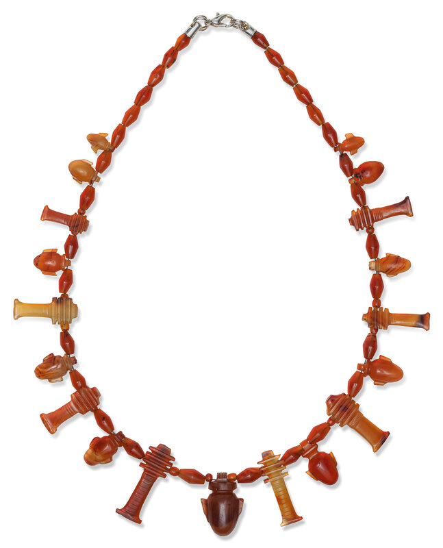 2019_CKS_17288_0406_000(an_egyptian_carnelian_and_agate_bead_and_amuletic_necklace_third_inter)